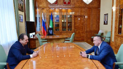 Глава Коми провёл рабочую встречу с заместителем руководителя Всемирного русского народного собора Михаилом Ивановым